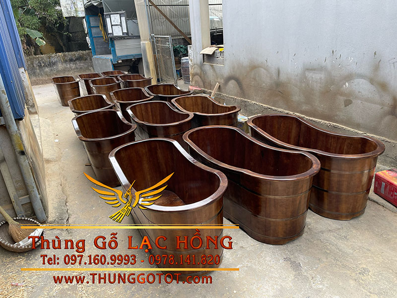 bồn tắm bằng gỗ pơ mu