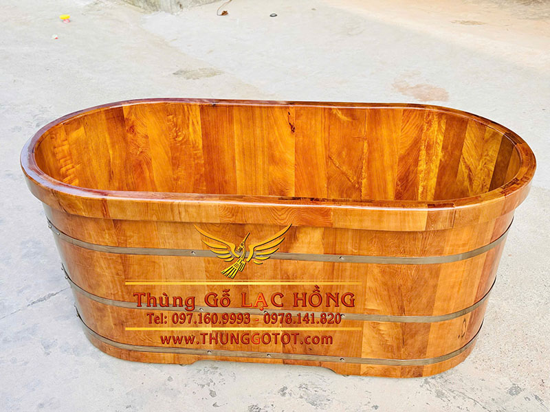 bồn tắm gỗ Lạc Hồng