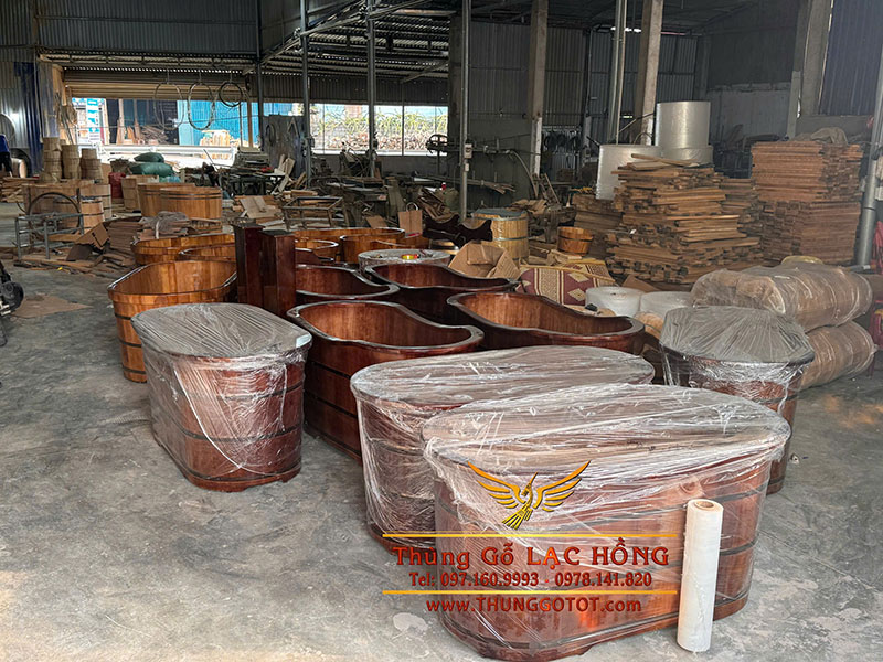 xưởng đóng bồn tắm gỗ