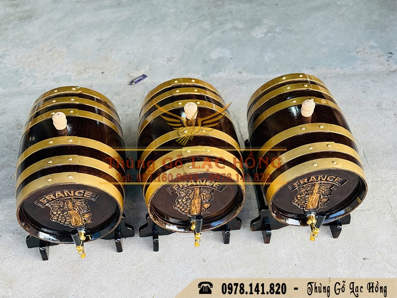 thùng gỗ sồi lạc hồng