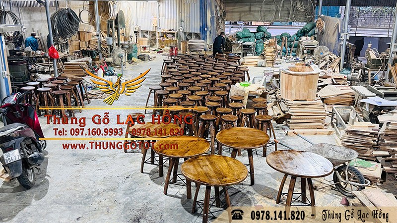 th&ugrave;ng gỗ sồi cũ thanh l&yacute;