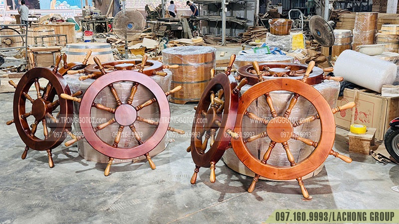 bánh xe bằng gỗ trang trí