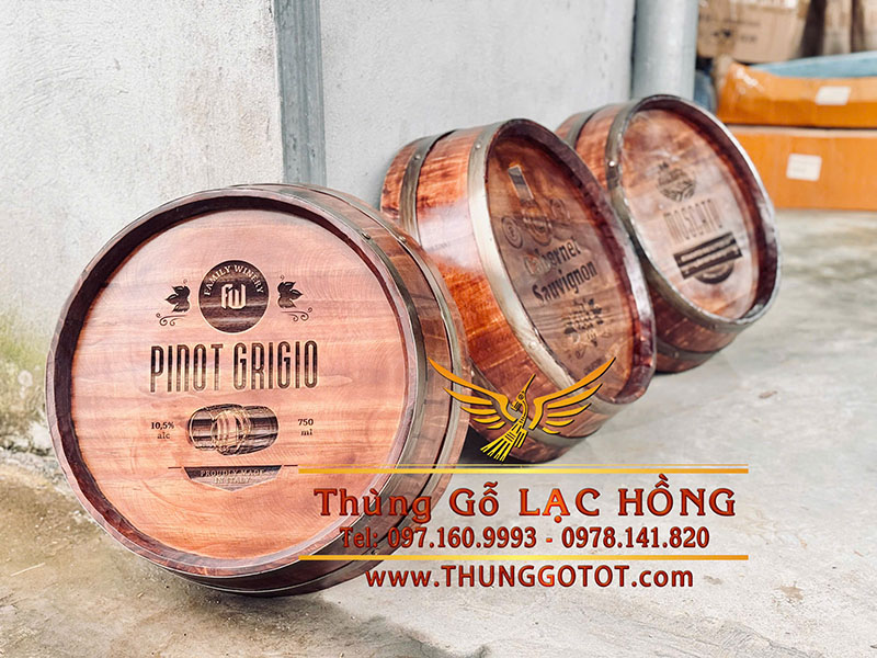 mặt thùng rượu treo tường