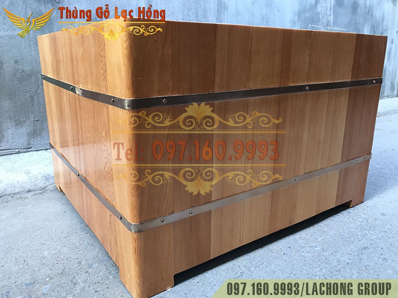 bồn tắm gỗ vu&ocirc;ng