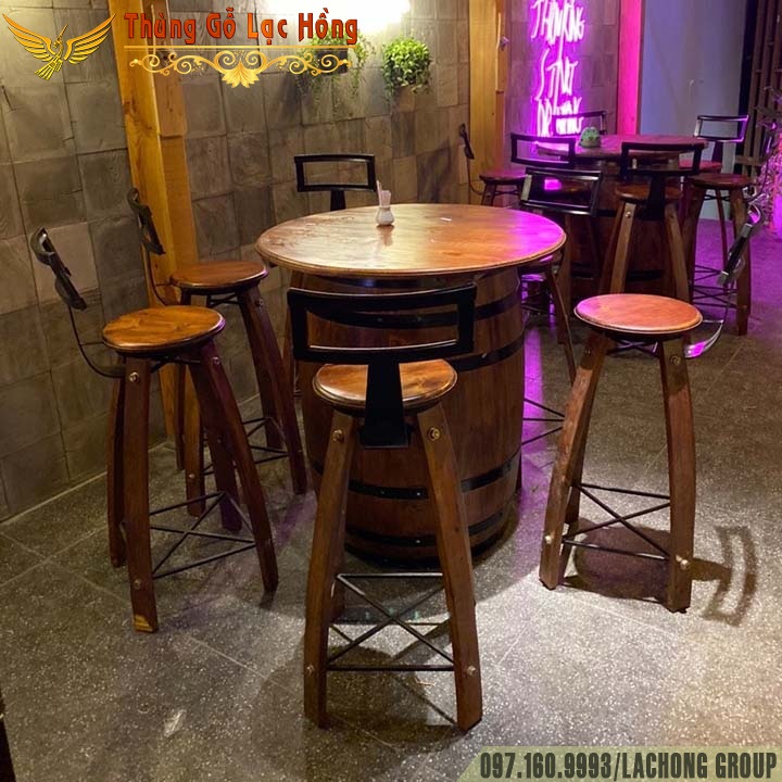 thung-ruou-trang-tri-bar